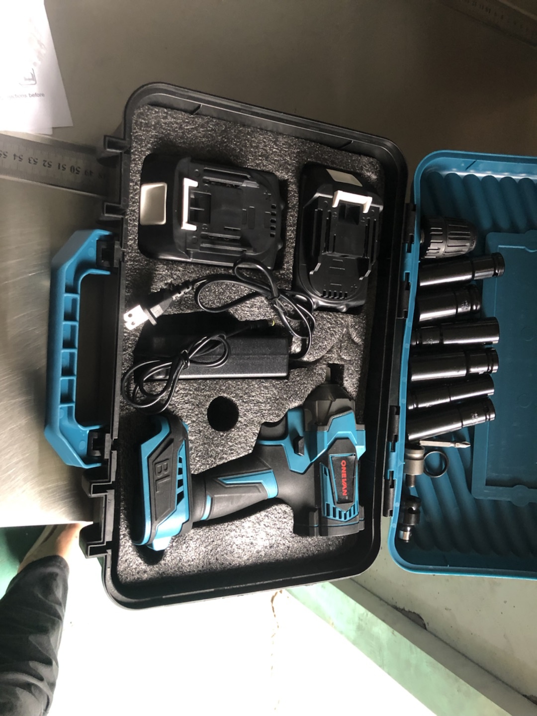 Klucz udarowy elektryczny bezs – Torque Wrench recenzja i cena